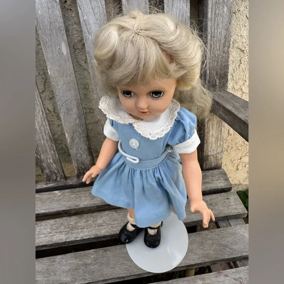 Vintage Doll Blonde Hair Blue Dress Rare With Doll Stand. Antique made
In usa - Picture 1 of 10
